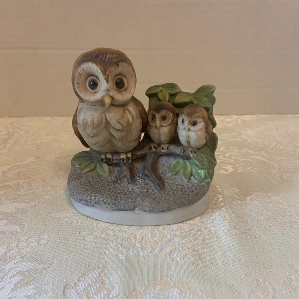 VINTAGE 1970s UCGC Owls Figurine Adult & 2 Babies Bisque Porcelain Wildlife Bird